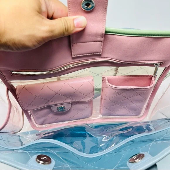 πβ¨ RUNWAY β¨π COCO SPLASH CHANEL TOTEL LIKE NEW - Picture 7 of 16